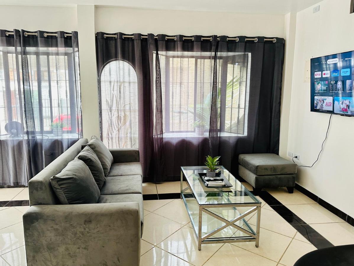 Comfortable 3-Bedroom Apartment, Close To The American Consulate กวายากิล ภายนอก รูปภาพ